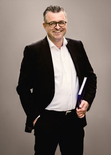 Dr. Mathias Müller